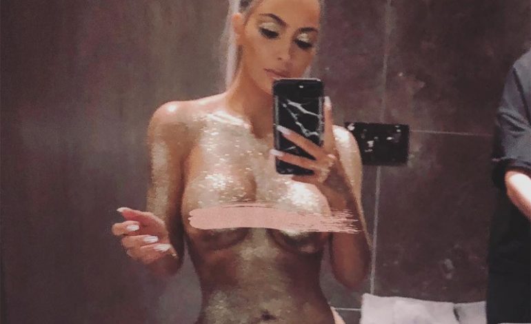 “Brenda dhomës së Kim Kardashian”/ Si ka ndryshuar ‘foleja’ e amerikanes nga dje deri sot