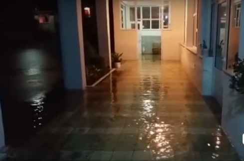 Gjirokastër/ Përmbytet konvikti i studentëve (Video)