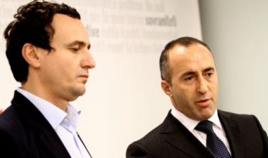 Politikanët e Kosovës zgjidhin hallin e vizave, marrin nënshtetësi shqiptare