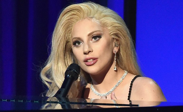 Lady Gaga në Las Veags/ Nënshkruan kontratë me vlerë miliona dollarëshe