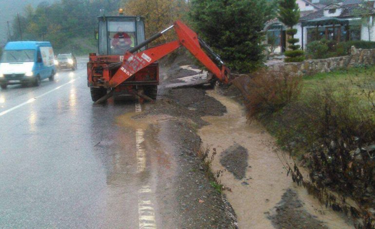 (FOTO) Përmbytjet/ Ja si paraqitet situata në Llogara