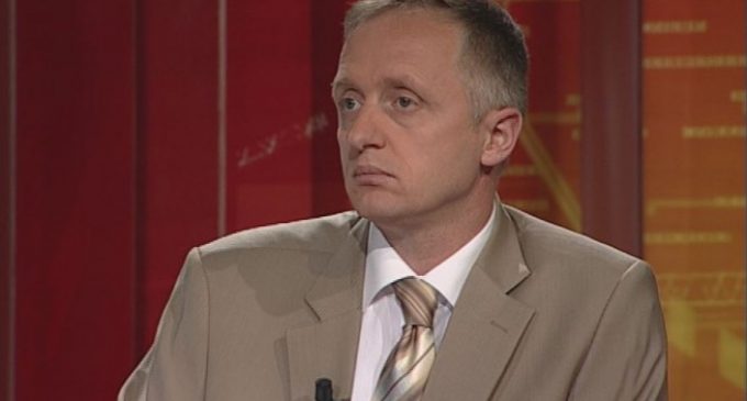 LUTFI DERVISHI: Media shqiptare në 2017, nga “ngjallja” e të “vdekurve”, te “shpërthimi” i gazetarëve…