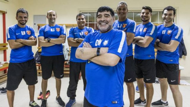 Ronaldo e quajti veten më të mirin në planet, reagimi i Diego Maradonës është epik