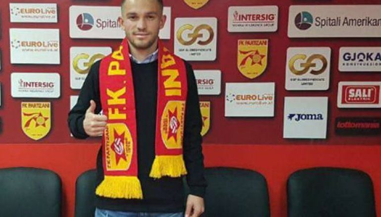Zyrtare: Esat Mala nënshkruan me Partizanin (FOTO)