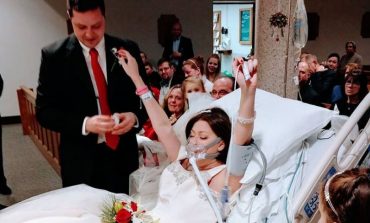 Thotë "Po" në shtratin e vdekjes, 31-vjeçarja me kancer plotëson ëndrrën për t’u martuar (FOTO)