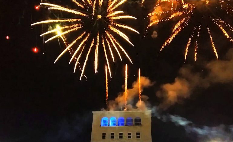 Tiranë, koncert dhe spektakël për Vitin e Ri, këta janë këngëtarët që marrin pjesë
