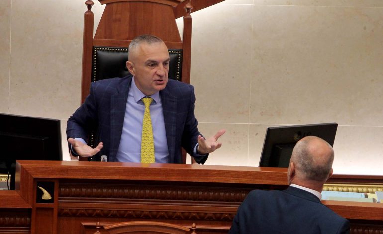 Besnik Mustafaj: Marrëdhënia Rama-Meta është e tensionuar, nuk i shërben vendit