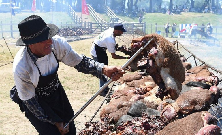 ARGJENTINË/ 16 tonë mish në zgarë, ‘parajsa’ e adhuruesve të mishit të pjekur