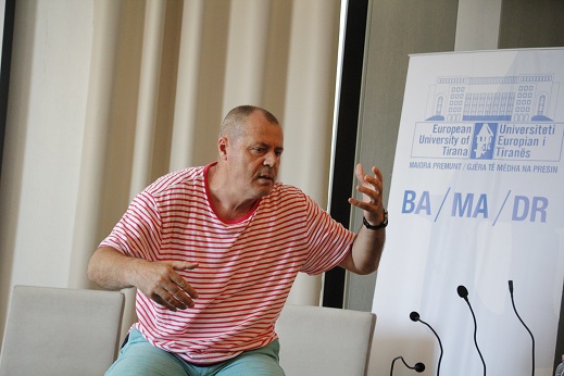INTERVISTA/ Mustafa Nano “zbulon” homoseksualitetin e fshehur të shqiptarëve: Për ne, arma ka qenë më e rëndësishme se feja