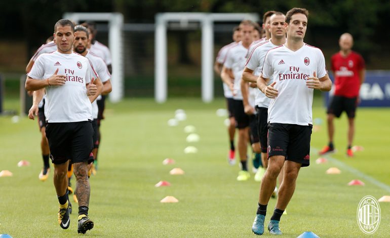 Nuk ka Krishtlindje për Milanin, futbollistët përgatiten për derbin