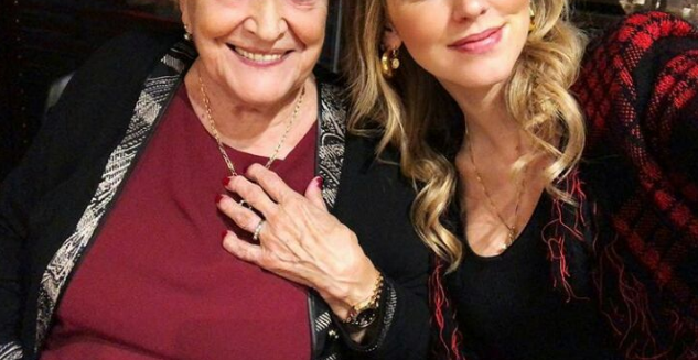 Nusen e dua si gjyshja dhe jo si mamaja