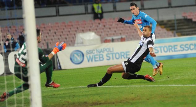 Coppa Italia, Napoli mposht Udinesen dhe kalon në çerekfinale