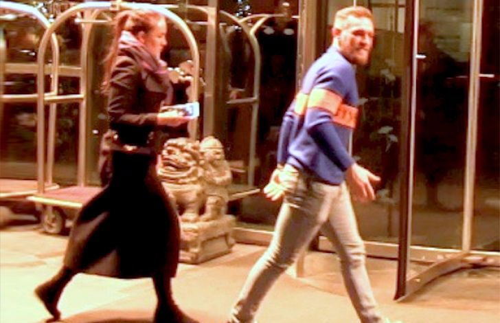 Kur e gjithë bota mendon se po “qan” per Rita Orën, Conor del nga LV me…11 çanta për të dashurën e re!