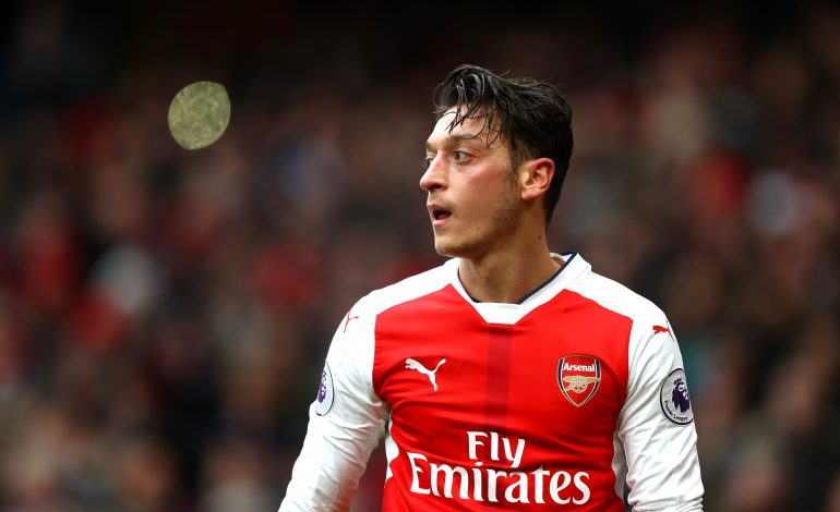 Skadimi i kontratës, Arsenali bën ofertën e fundit për Ozil