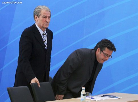 Dita e Rinisë, habit nënkryetari i PD dhe Parlamentit: Një masturbim historiko-politik