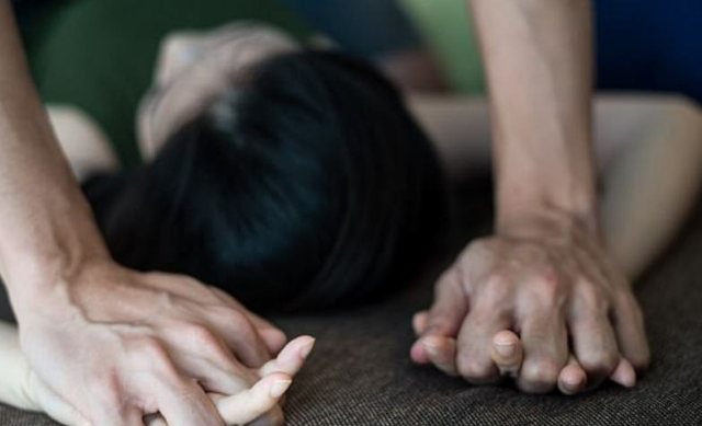 Më përdhunoi dhe vendosa të fejohem me të, por gjërat s’shkuan si pritej