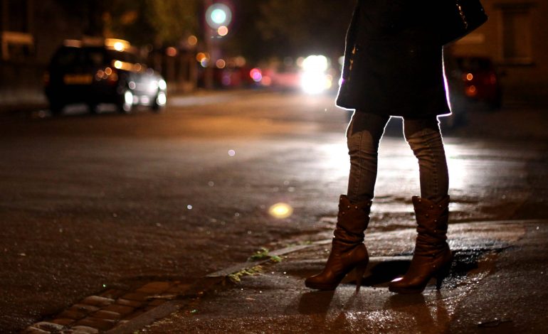 Skema/ Prostituta me 5 mijë lekë, si i joshte klientët e lokalit tutorja nga Durrësi (FOTO)