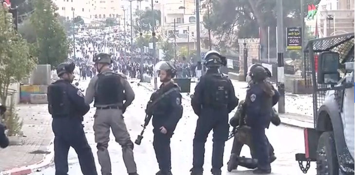 LIVE/ Palestinezët protesta gaz lotsjellës, djegin posterin e Trump