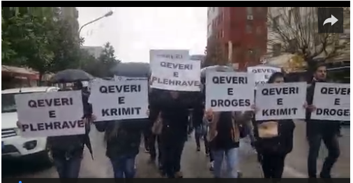 Rama pritet me protesta në Shkodër: Qeveri e krimit, Qeveri e drogës… (Video)