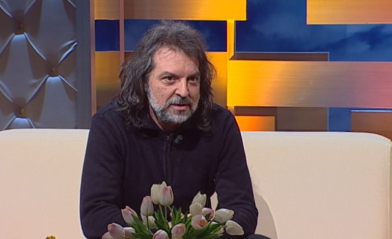 VIDEO/ “S’kam çfarë të bëj më në festival, është koshere”, Redon Makashi flet për incidentit gjatë këngës
