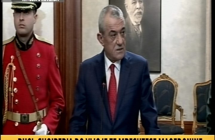 Votimi i Kryeprokurores/ Ruçi: U tentua uzurpimi i Kuvendit, tre deputetëve iu morën kartat