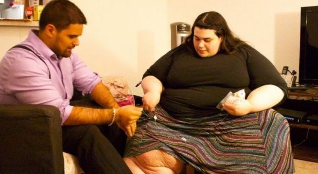 Kjo grua humbi 190 kg dhe tani është një “superbombë”! Zbuloni sekretin e saj…