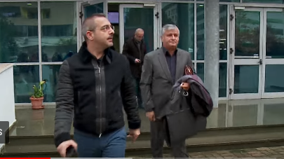 VIDEO/ Reagimi i Tahirit me qytetarët jashtë gjykatës, avokati i acaruar me gazetarët
