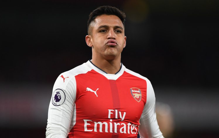 ‘Telenovela Sanchez’, Liverpool rivalizon Cityn dhe United