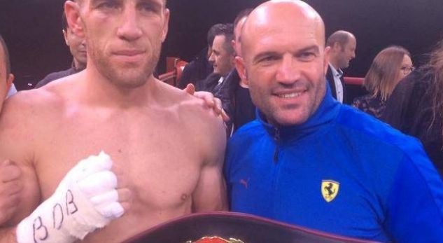 Kampionët e boksit nga Bulqiza rrëfejnë sherrin e çmendur për titullin në Gjermani