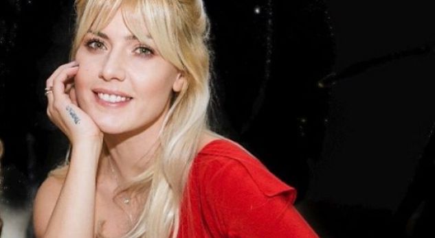 Brenda shtëpisë së Olta Gixharit, aktorja shfaqet e zhveshur (FOTO)