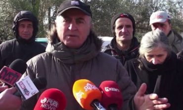 Edhe në Vlorë “shpërthejnë” protestat, punonjësit e ARMO-s 27 muaj pa rroga
