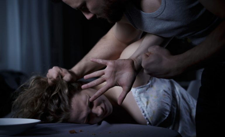 TIRANË-SKANDAL/ 35 vjeçari ngacmon seksualisht motrën minorene