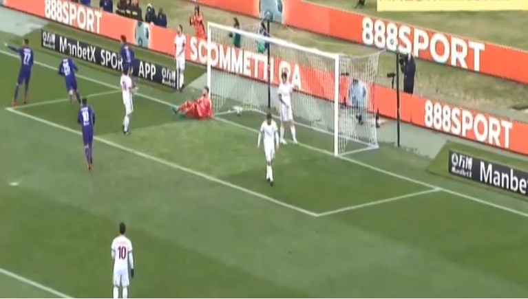 (VIDEO) Fiorentina befason Milanin, djali i Simeones mposht Donnarumman