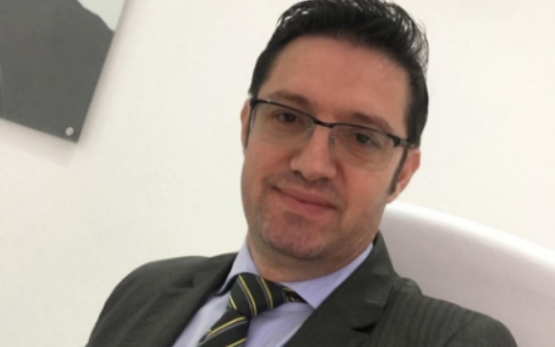 Pasi demaskoi gjithë VIPAT, Doktor Skerdi hedh foto të tijat. Si mendoni a ka bër ndërhyrje?