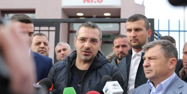 Saimir Tahiri darkë me Vangjush Dakon/ Zbulohet lëvizja e radhës