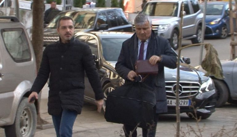 Ç’ndodhi dje në gjyqin me dyer të mbyllura, pse Gjykata i riktheu pasaportën Tahirit