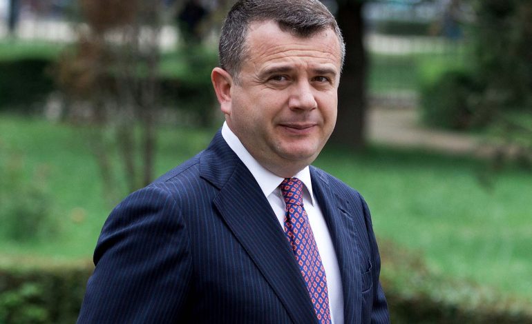 FAKSIMILE: Balla publikon raportin belg: Si kanë transferuar bandat kriminale fonde për PD, Basha nën hetim