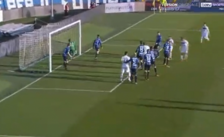 VIDEO/ Berisha përfundon në stol, zëvendësuesi i tij pëson gol qesharak