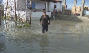 5 ditë pas përmbytjeve/ Banorët në Valias: Jemi penduar që erdhëm nga Veriu në Tiranë