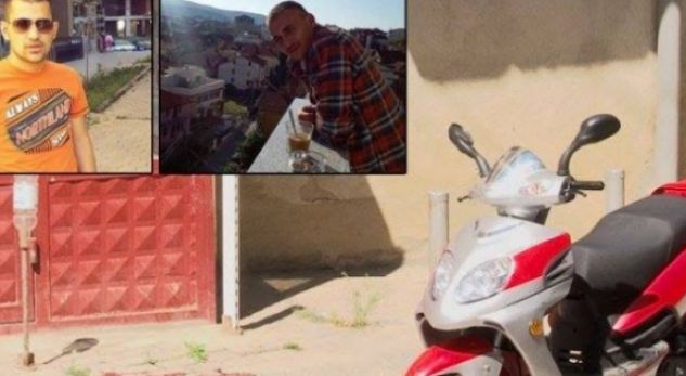 “Na vrau Luli i Shqipnisë”/ Vetëdorëzohet durrsaku që ekzekutoi dy të rinjtë në parkun e Prishtinës