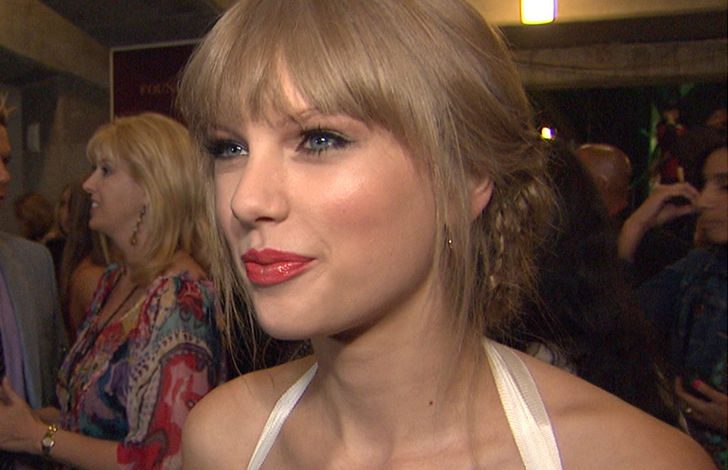 Taylor Swift: Askush nuk e vodhi “Shake it off” tërhiqeni padinë (VIDEO)