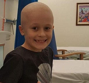 “Keni 20 minuta për të qarë”, 9 vjeçari vdes nga kanceri i kërkon këtë nder prindërve (FOTO)