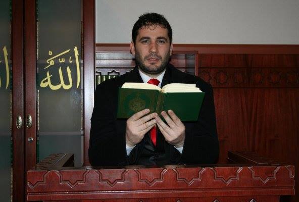 Imami aq shumë i diskutuar nga mediat, Elvis Naçi: Ky është mendimi im për homoseksualët