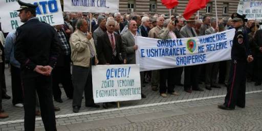 Ndryshimet/ Procedura e re për të marrë pensionin ushtarakët