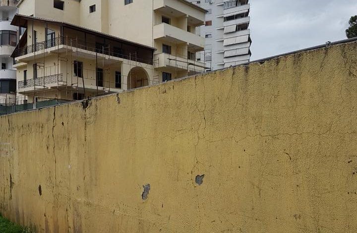 Denoncimi i Berishës, nxjerr fotot: Sadri Abazi po ju mbyll sy e dritare 26 familjeve