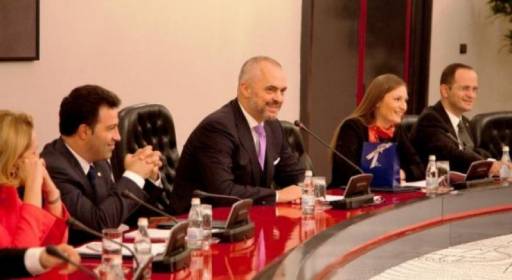 Del raporti, kush janë ministrat më të kritikuar të qeverisë “Rama 2”. Nikolla e Gjonaj kanë më shumë…