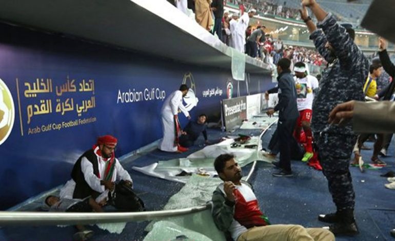 VIDEO/ Tmerr në Kuwait, shembet tribuna e stadiumit “Jaber Internation”. 27 të plagosur