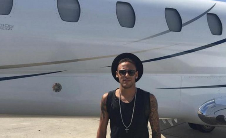 Neymar, pas ndeshjes së sotme do të marrë avionin privat për të zbarkuar në Itali