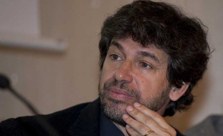 Albertini: Neymar iku nga Messi për të fituar “Topin e Artë”