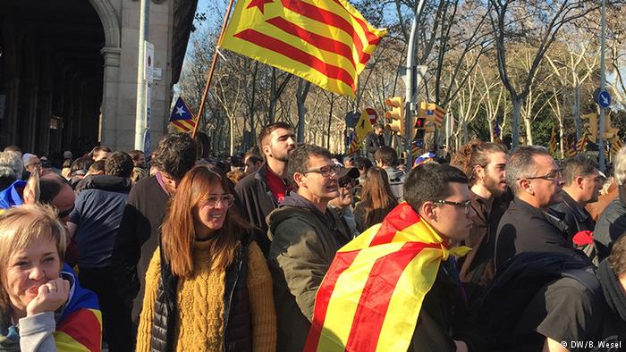 ZGJEDHJA E PRESIDENTIT/ Katalonjë: Loja e maces me miun vazhdon